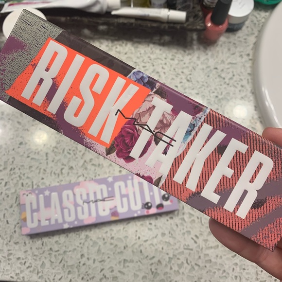 ❌SOLD❌ MAC Risk Taker Personality Eye Palette r/$40 - Picture 5 of 10